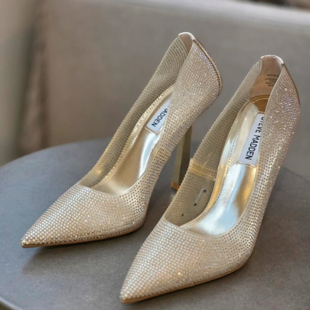 Steve Madden Rhinestone Pointed Toe Pumps (Brand New)